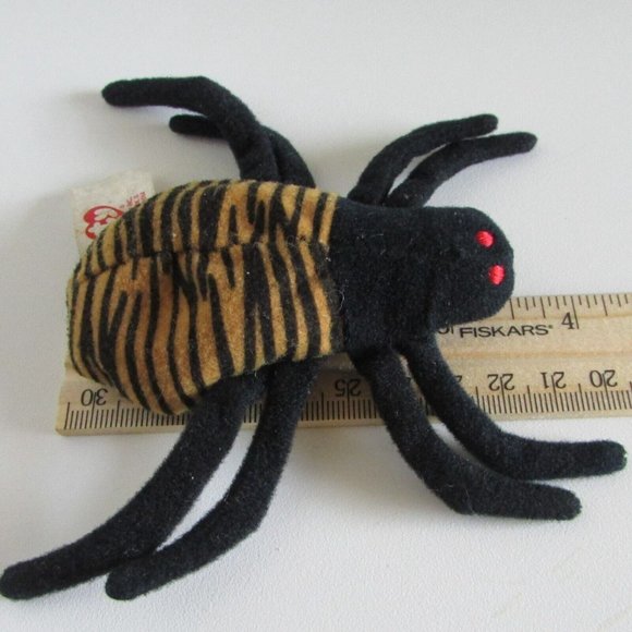 Spinner the Spider TY Beanie Baby 3.5" long Red Eyes Stuffed Animal - Picture 2 of 5
